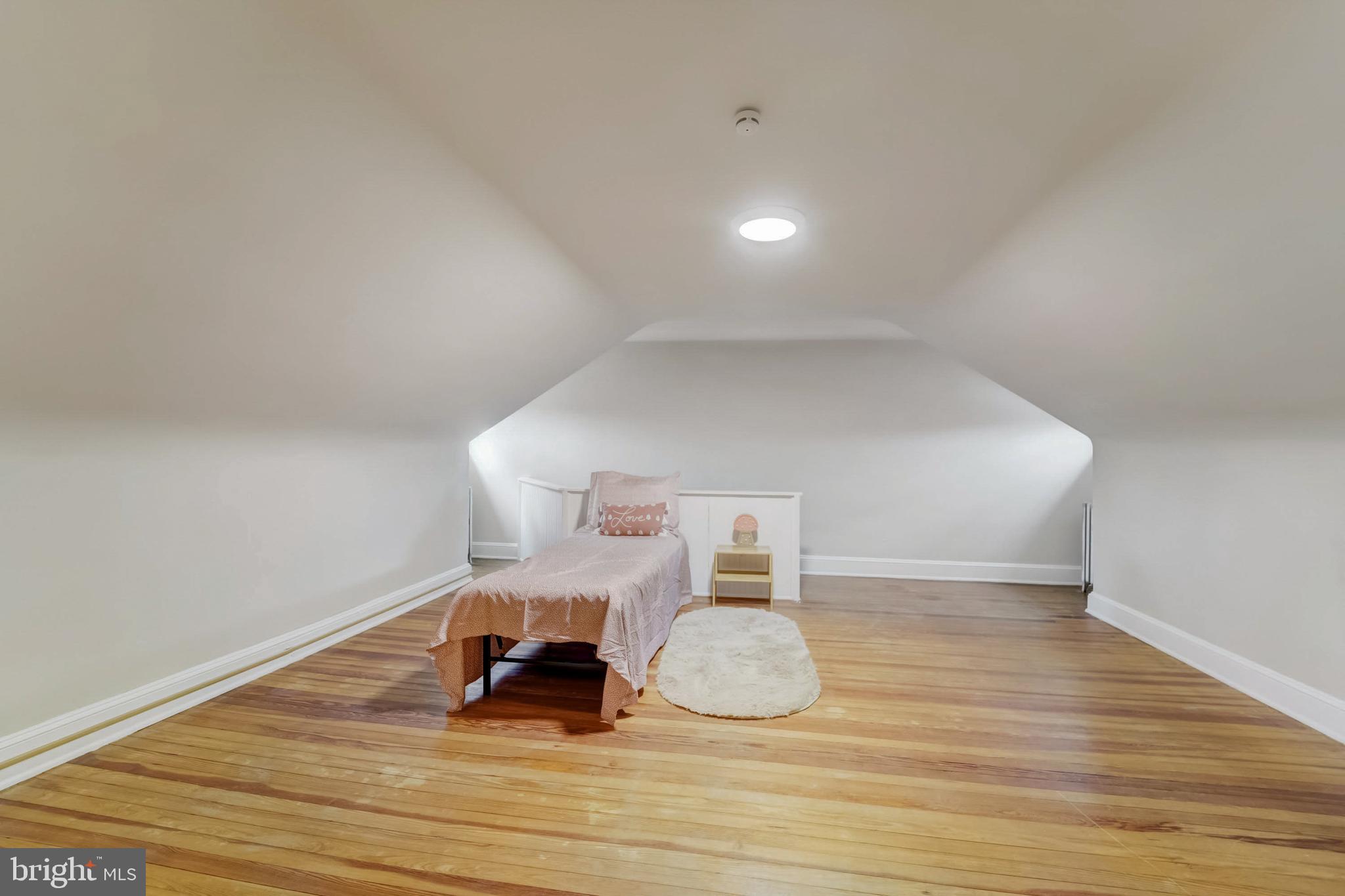 316 Dunkirk Road Baltimore, MD 21212 - Photo 24 of 48 3rd floor- 4th bedroom