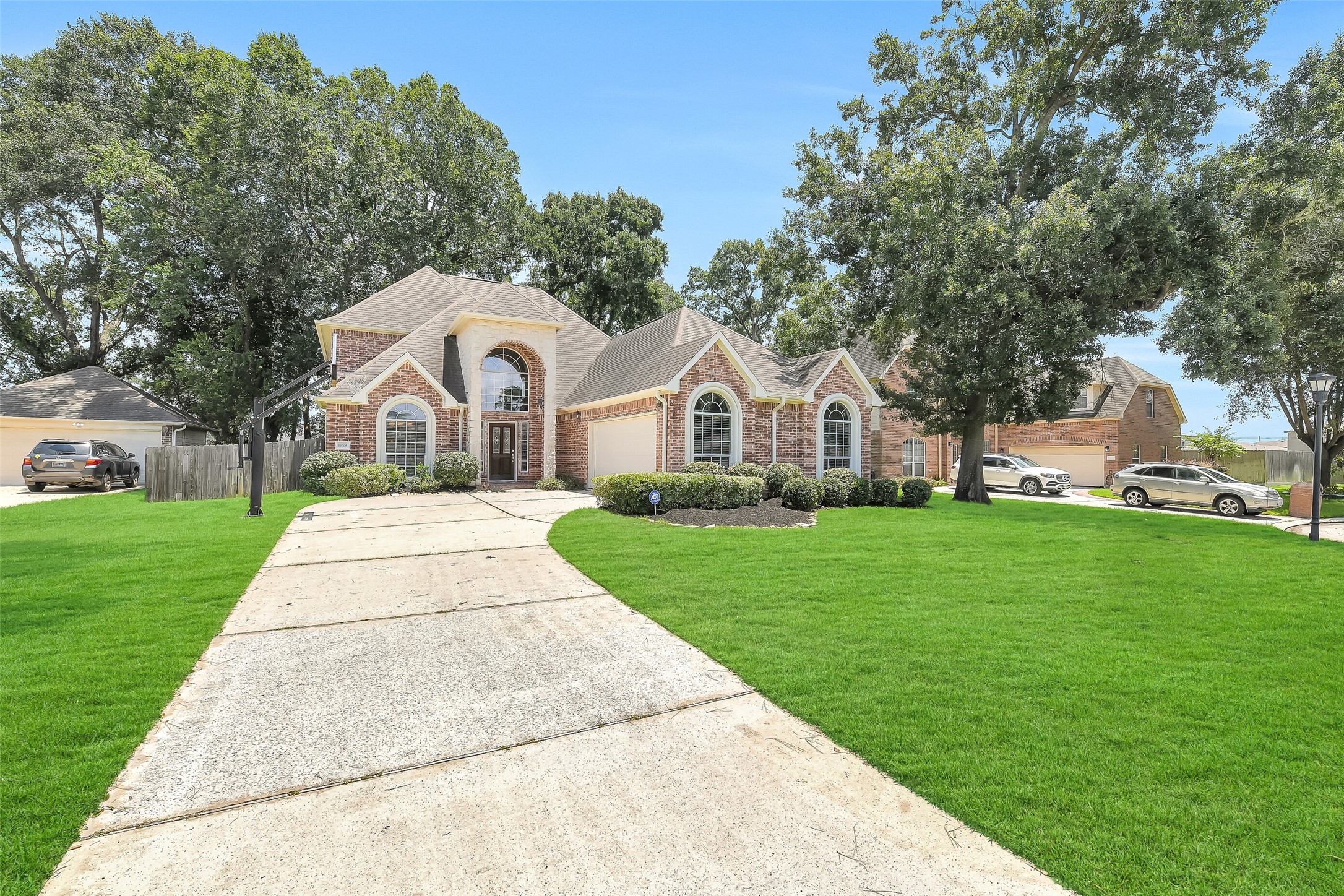 14906 Windsor Manor Houston, TX 77069 - Photo 33 of 34 Amazing elevation ~