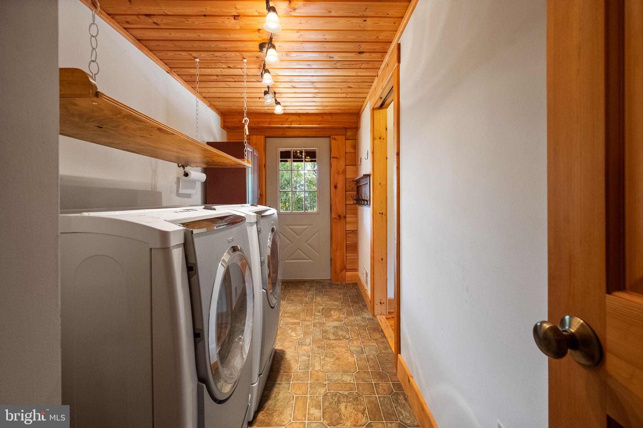 447 Fable Road Hedgesville, WV 25427 - Photo 23 of 81