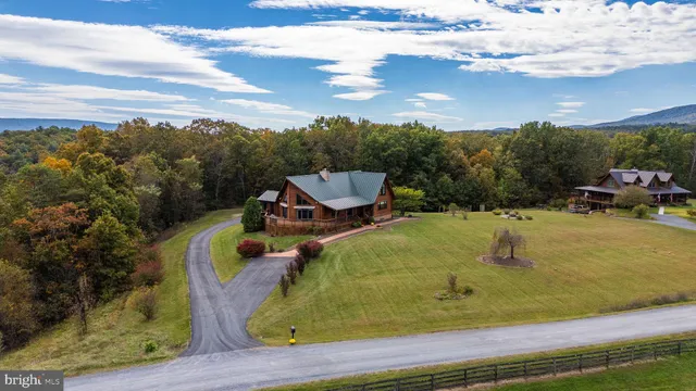 $949,900 | 447 Fable Road, Hedgesville, WV 25427