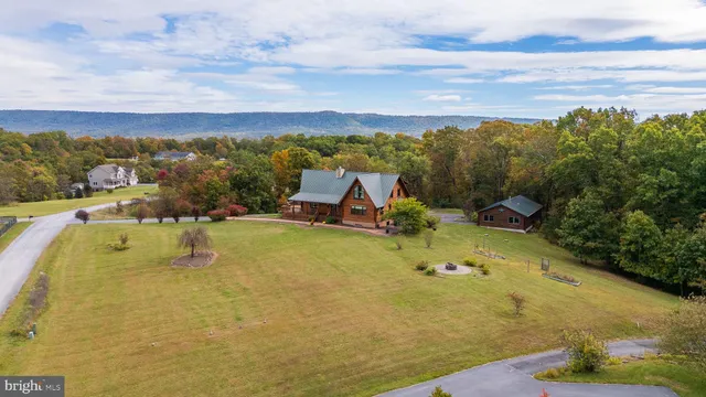 $949,900 | 447 Fable Road, Hedgesville, WV 25427