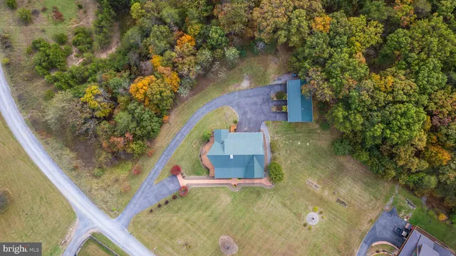 $949,900 | 447 Fable Road, Hedgesville, WV 25427