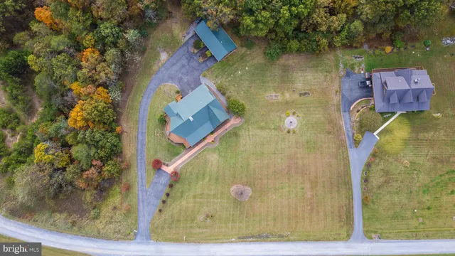 $949,900 | 447 Fable Road, Hedgesville, WV 25427