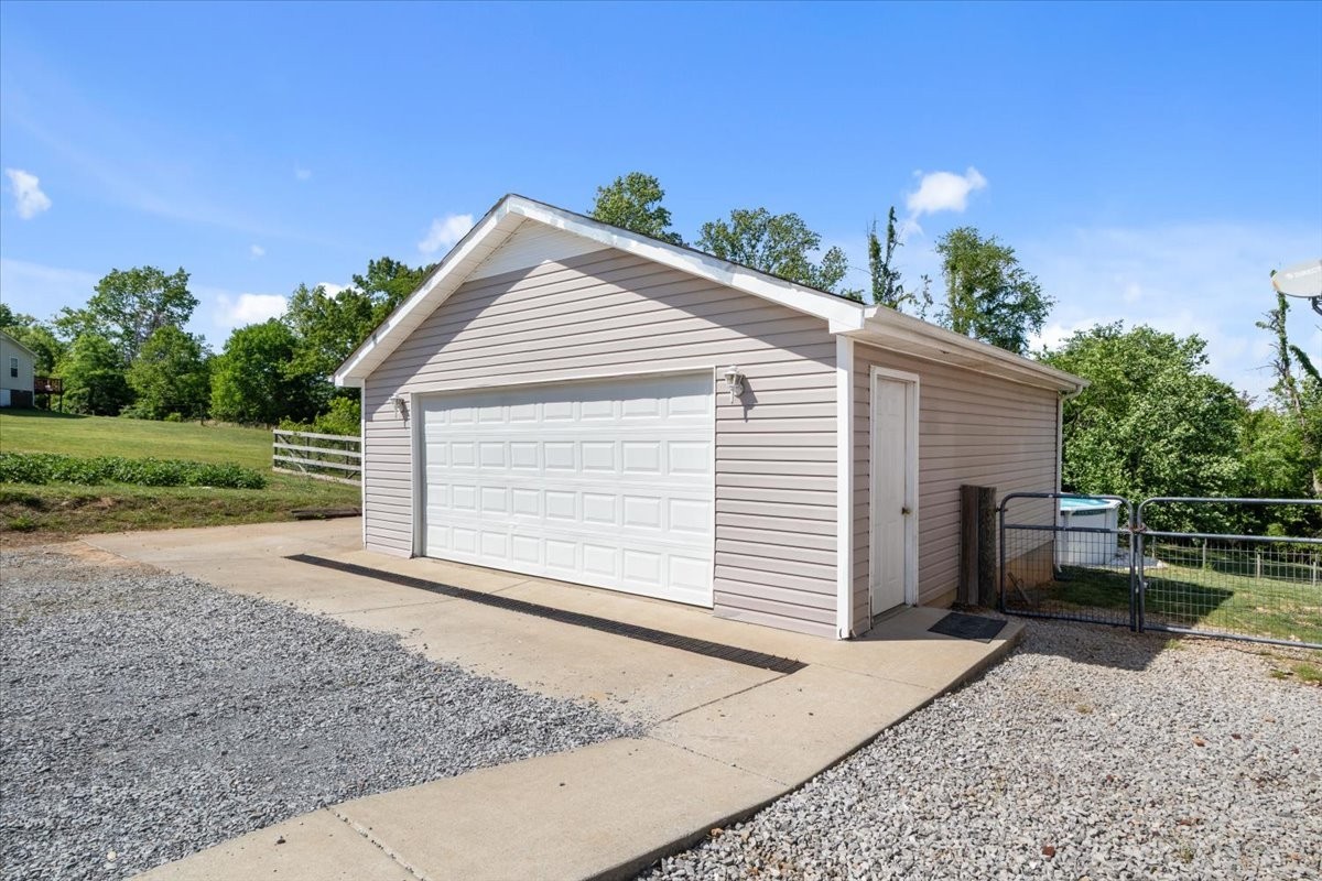 109 Bessie Clark Road Erin, TN 37061 - Photo 34 of 43 Gallery Image 34
