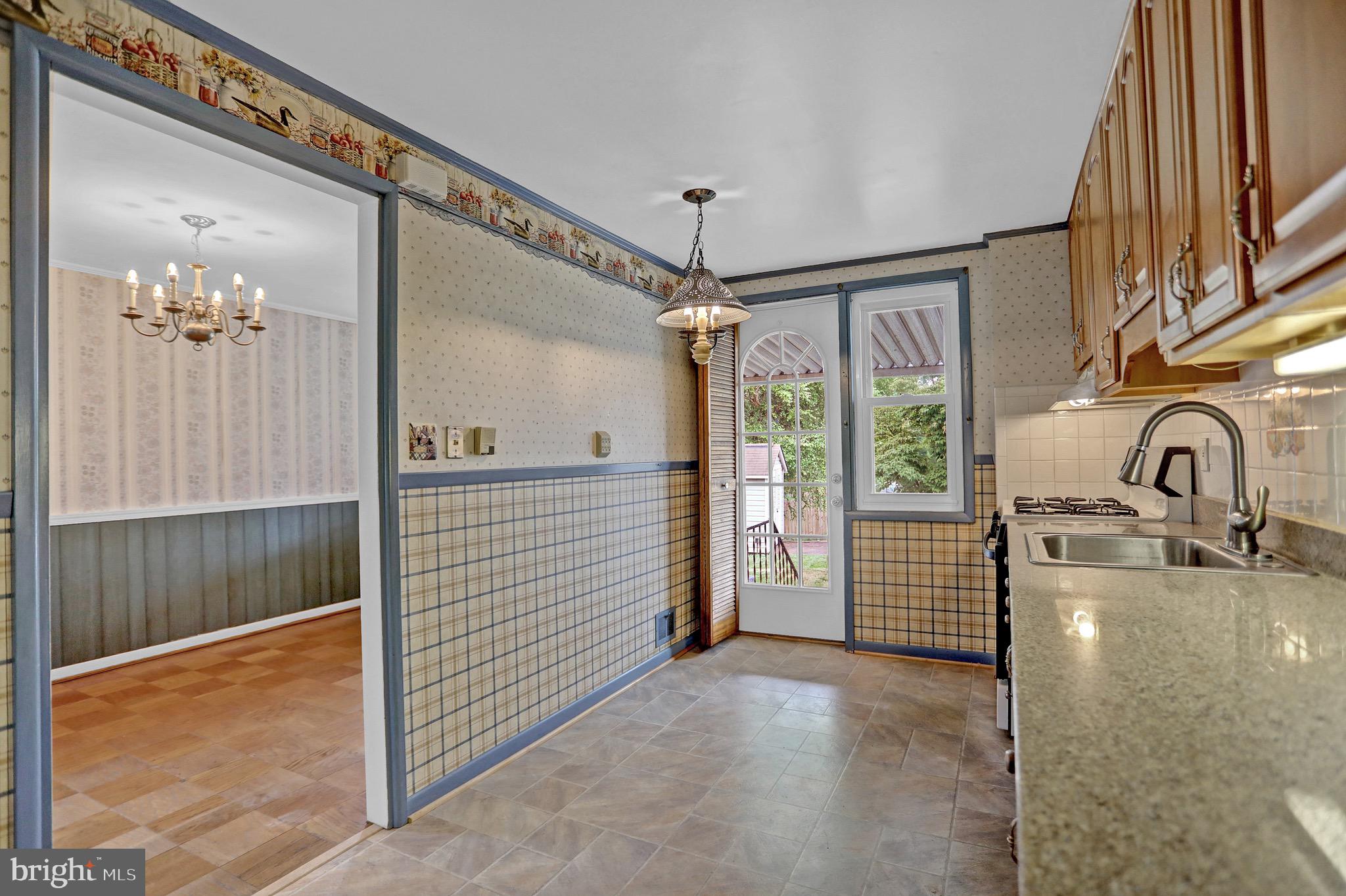 5536 Whitwood Road Baltimore, MD 21206 - Photo 13 of 39 Gallery Image 13