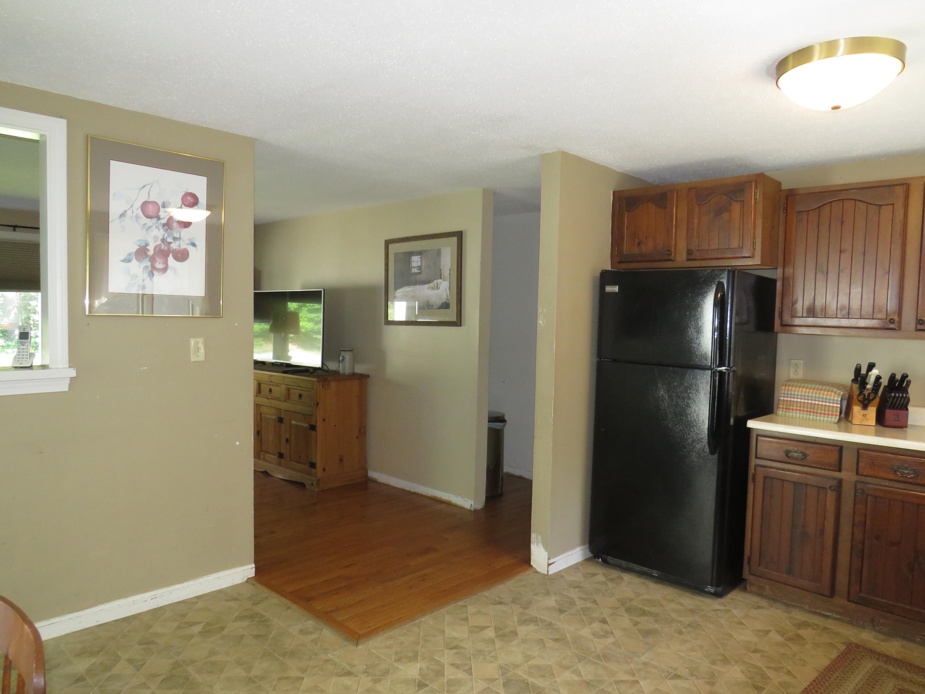 141 Highland Road Warren, ME 04864 - Photo 5 of 15 IMG_1304