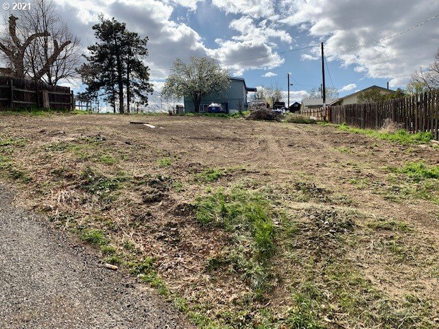 835 Southwest 7th Street Pendleton, OR 97801 - Photo 1 of 4