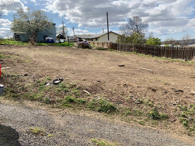 835 Southwest 7th Street Pendleton, OR 97801 - Photo 2 of 4