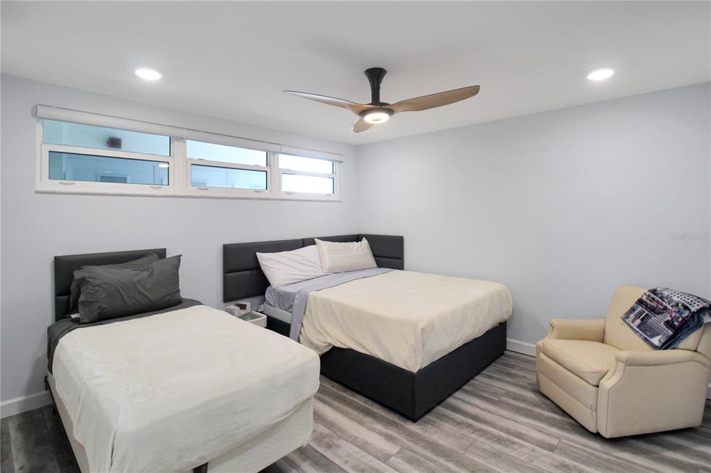 633 Alhambra Road, Unit 701 Venice, FL 34285 - Photo 18 of 55 Gallery Image 18