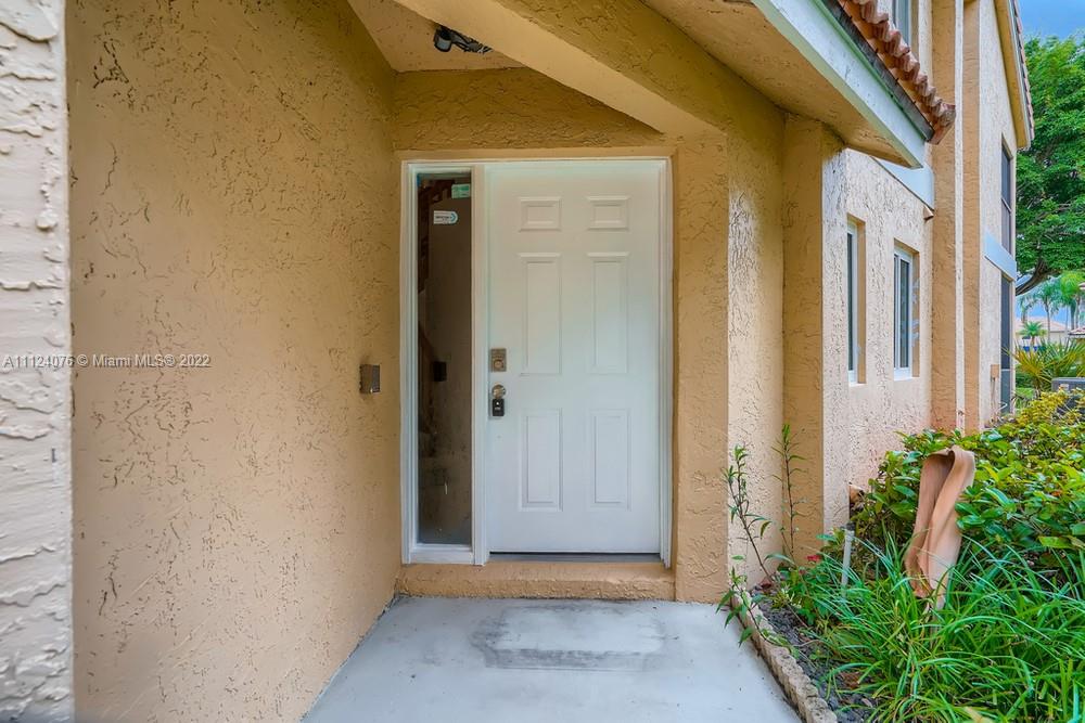23060 Aqua, Unit 8 Boca Raton, FL 33433 - Photo 3 of 33 a view of a small space