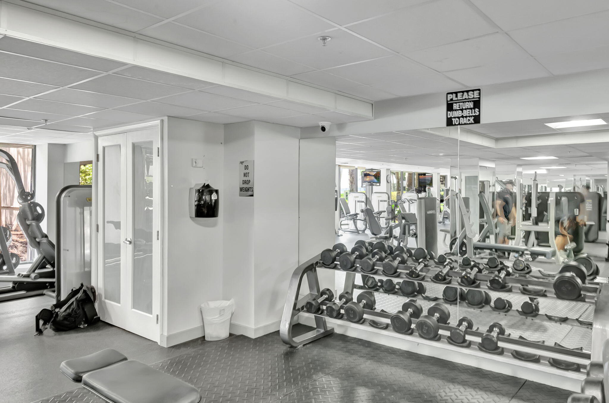 540 Brickell Key Drive, Unit 919 Miami, FL 33131 - Photo 35 of 42 Ammenity - Fitness Center