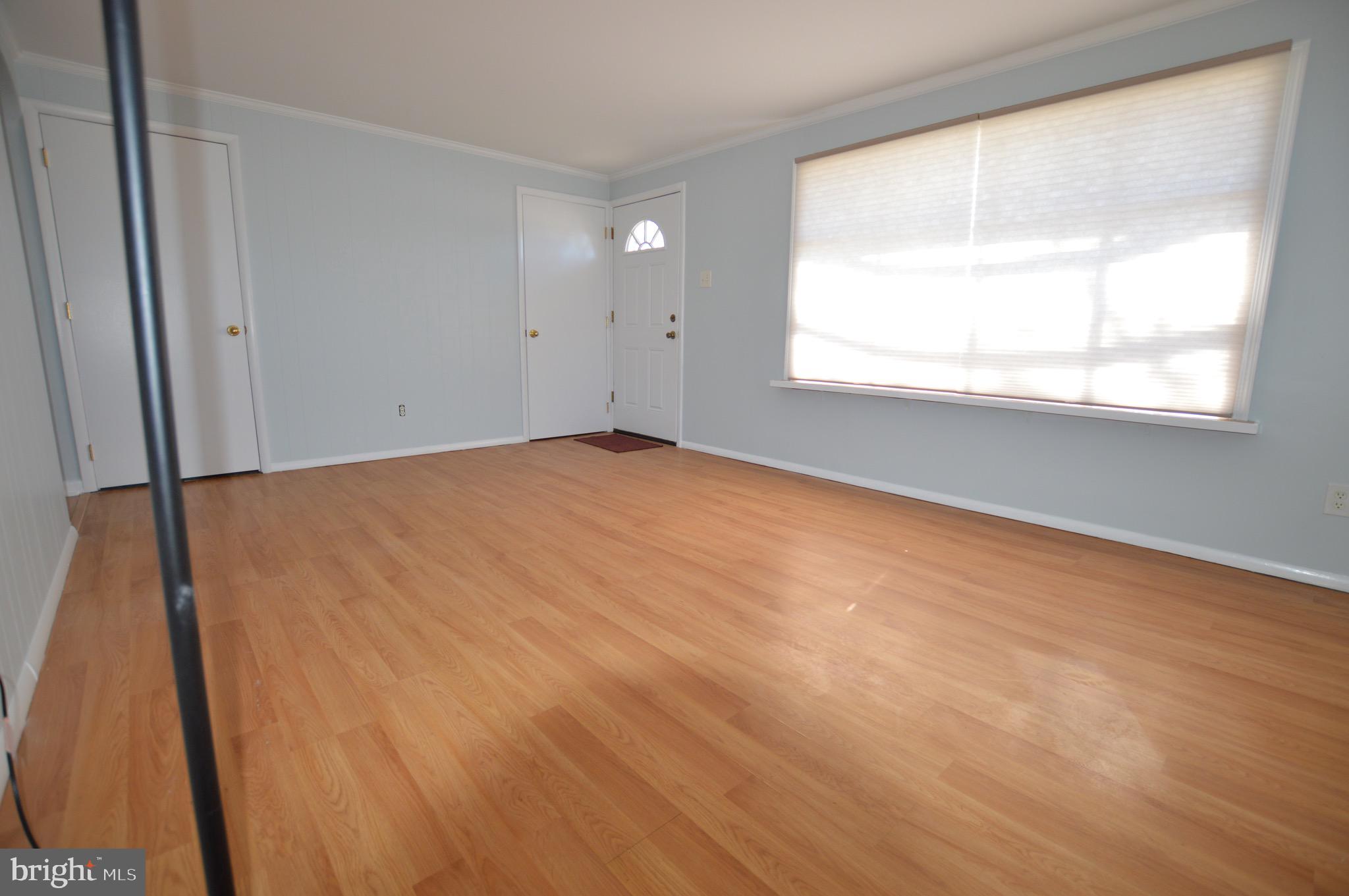 412 Bluebuff Road King of Prussia, PA 19406 - Photo 11 of 40 Living Room