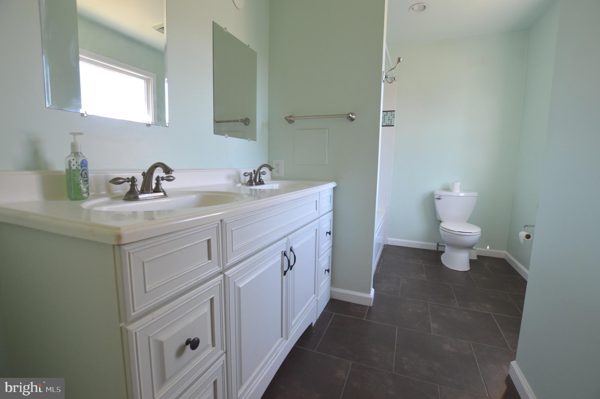412 Bluebuff Road King of Prussia, PA 19406 - Photo 40 of 40 Bath