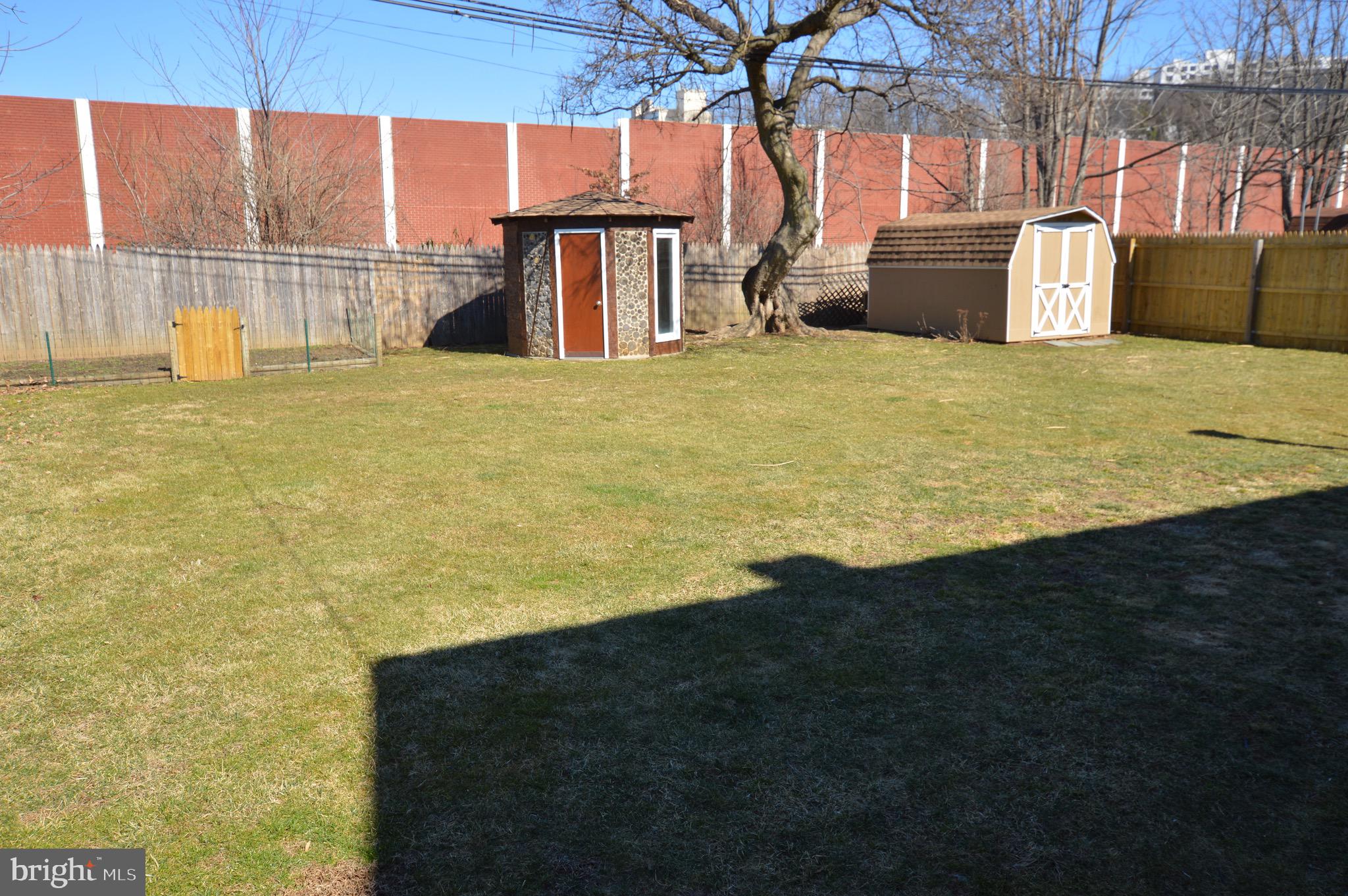412 Bluebuff Road King of Prussia, PA 19406 - Photo 8 of 40 Rear Yard