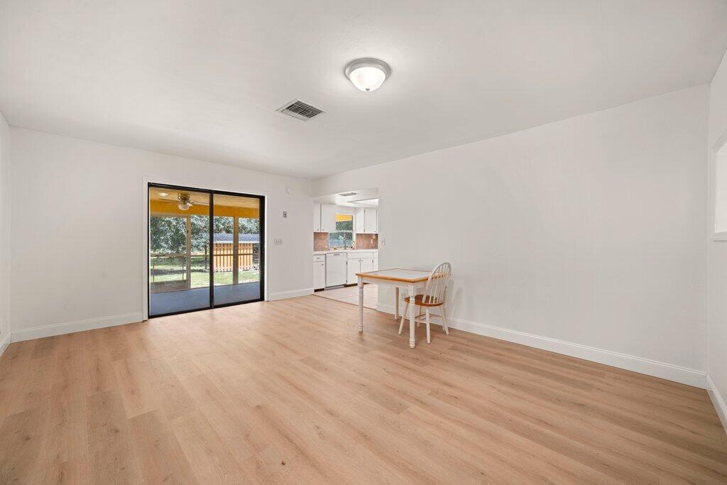 2812 F Road Loxahatchee, FL 33470 - Photo 8 of 25 family room