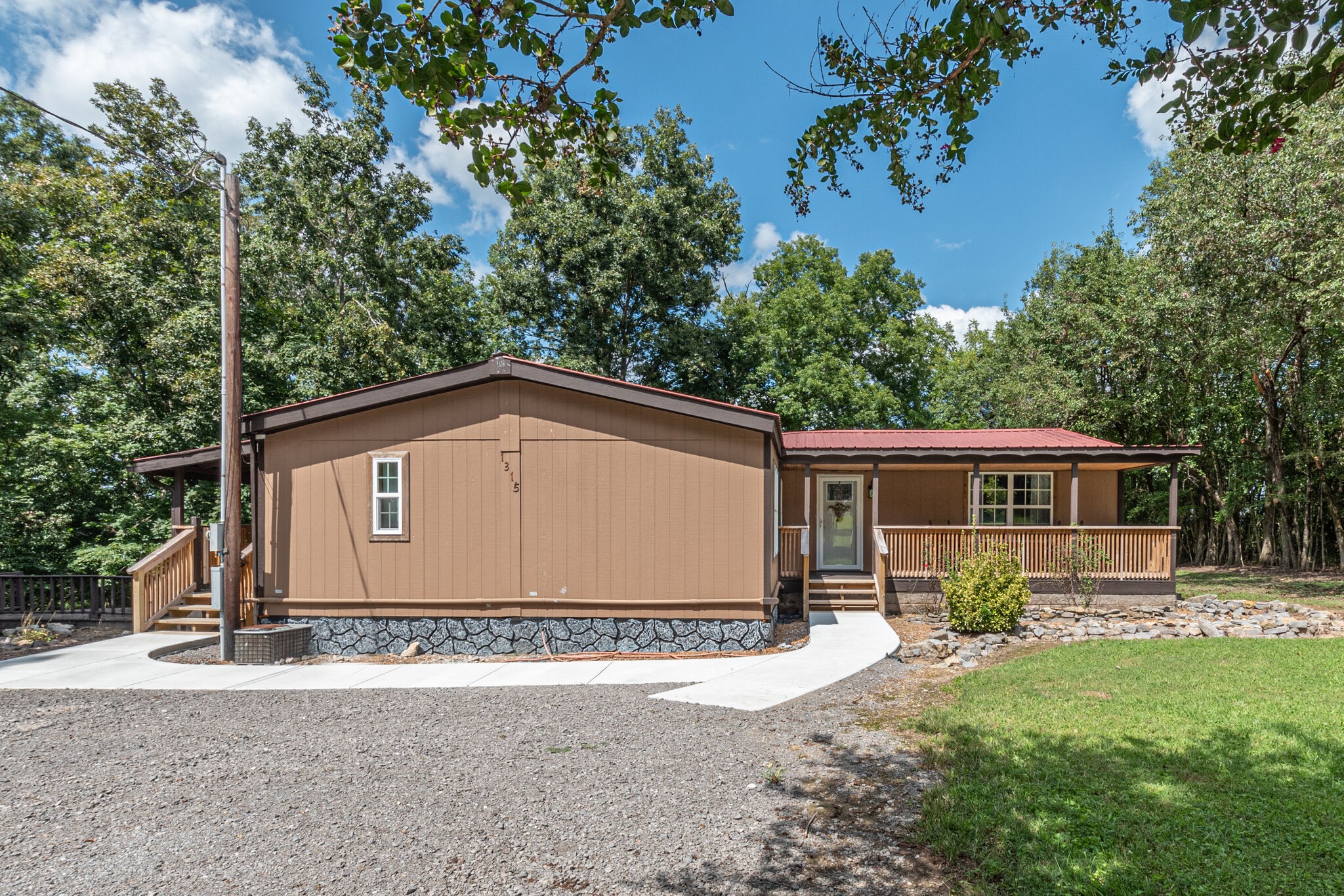 1315 Haley Road Smithville, TN 37166 - Photo 2 of 34 Gallery Image 2