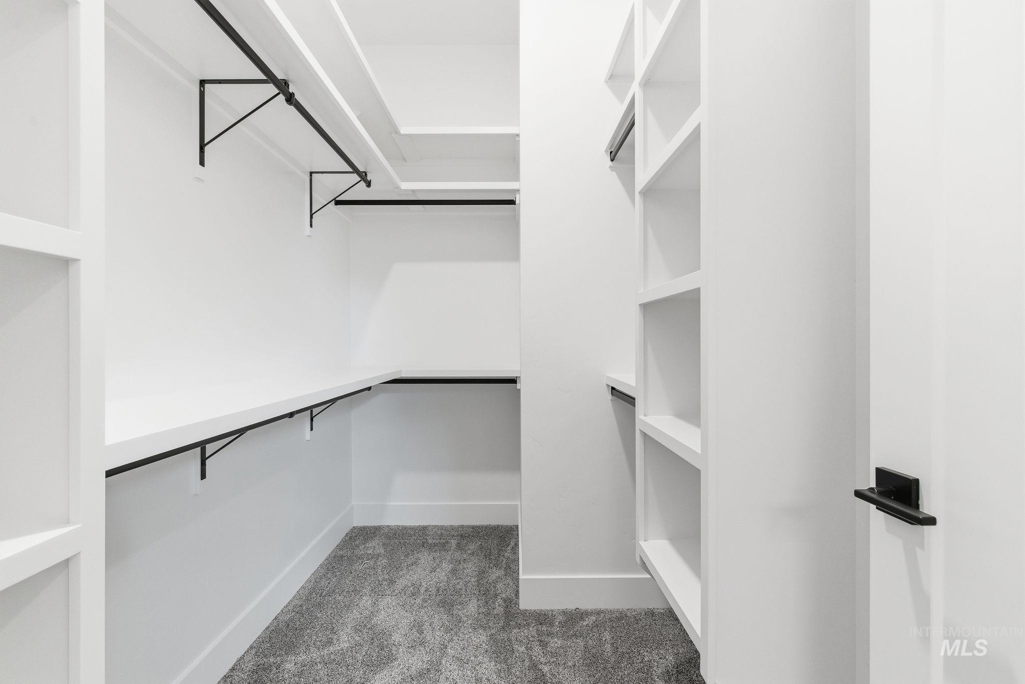 6821 West Ustick Road Boise, ID 83704 - Photo 30 of 42 Walk in closet with carpet