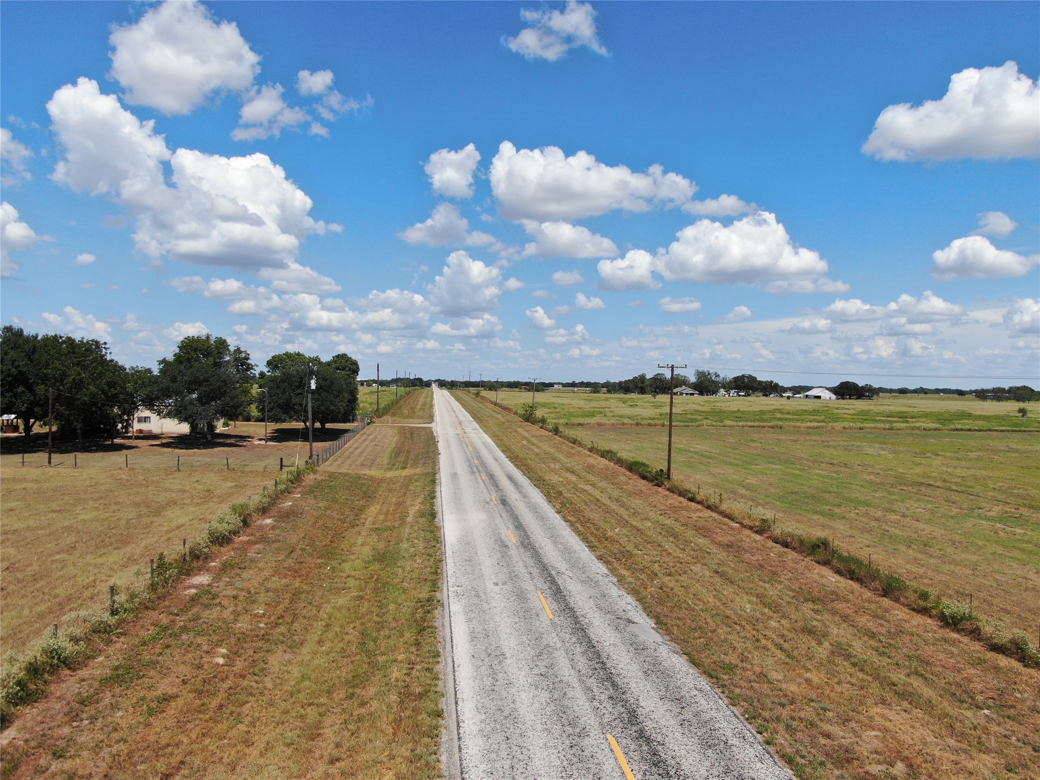 2761 FM 2761 Road Cat Spring, TX 78933 - Photo 5 of 15 Gallery Image 5