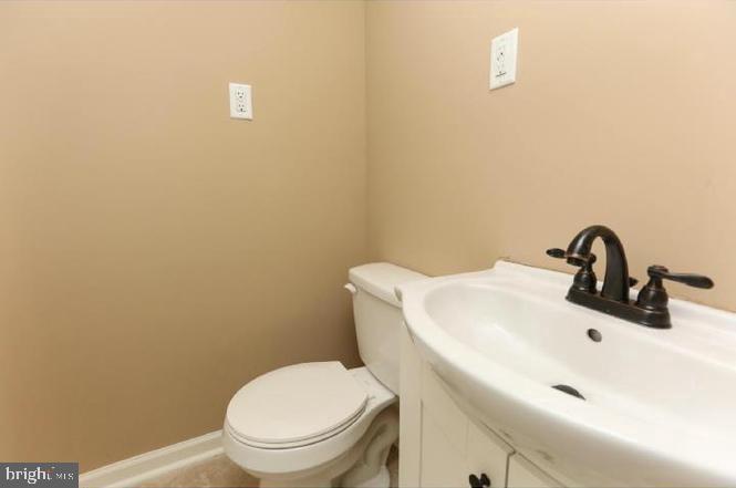 627 Paddock Road Southampton, PA 18966 - Photo 18 of 25 Second Full Bath