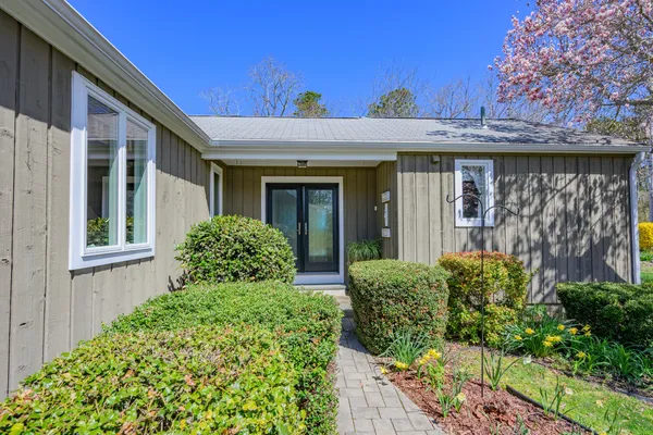 $1,395,000 | 55 Tonela Lane, Barnstable, MA 02630