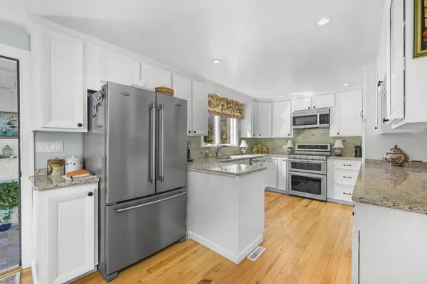 $1,395,000 | 55 Tonela Lane, Barnstable, MA 02630