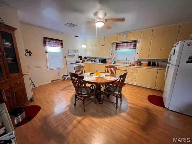 $140,000 | 12816 Clara Street, Carlyle, IL 62231