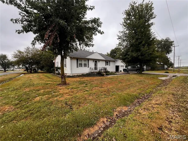 $140,000 | 12816 Clara Street, Carlyle, IL 62231