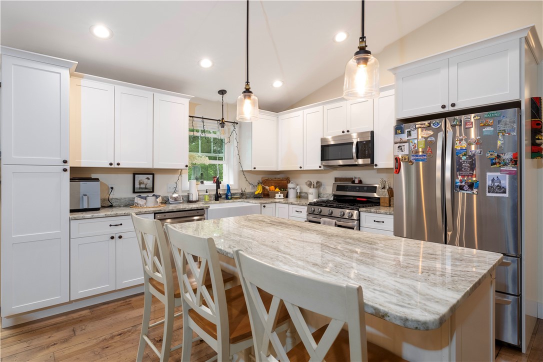 149 Old Rockville Road Hopkinton, RI 02833 - Photo 3 of 37 Gallery Image 3