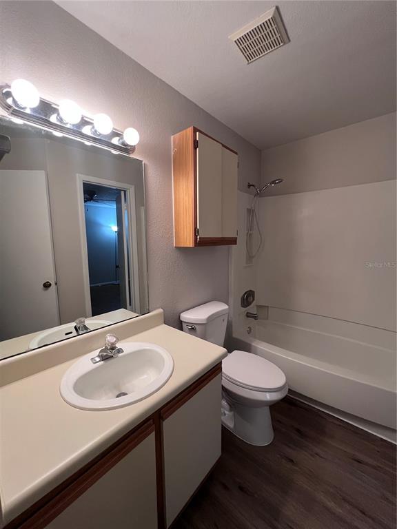 643 Dory Lane, Unit 202 Altamonte Springs, FL 32714 - Photo 10 of 14 a bathroom with a sink and a mirror