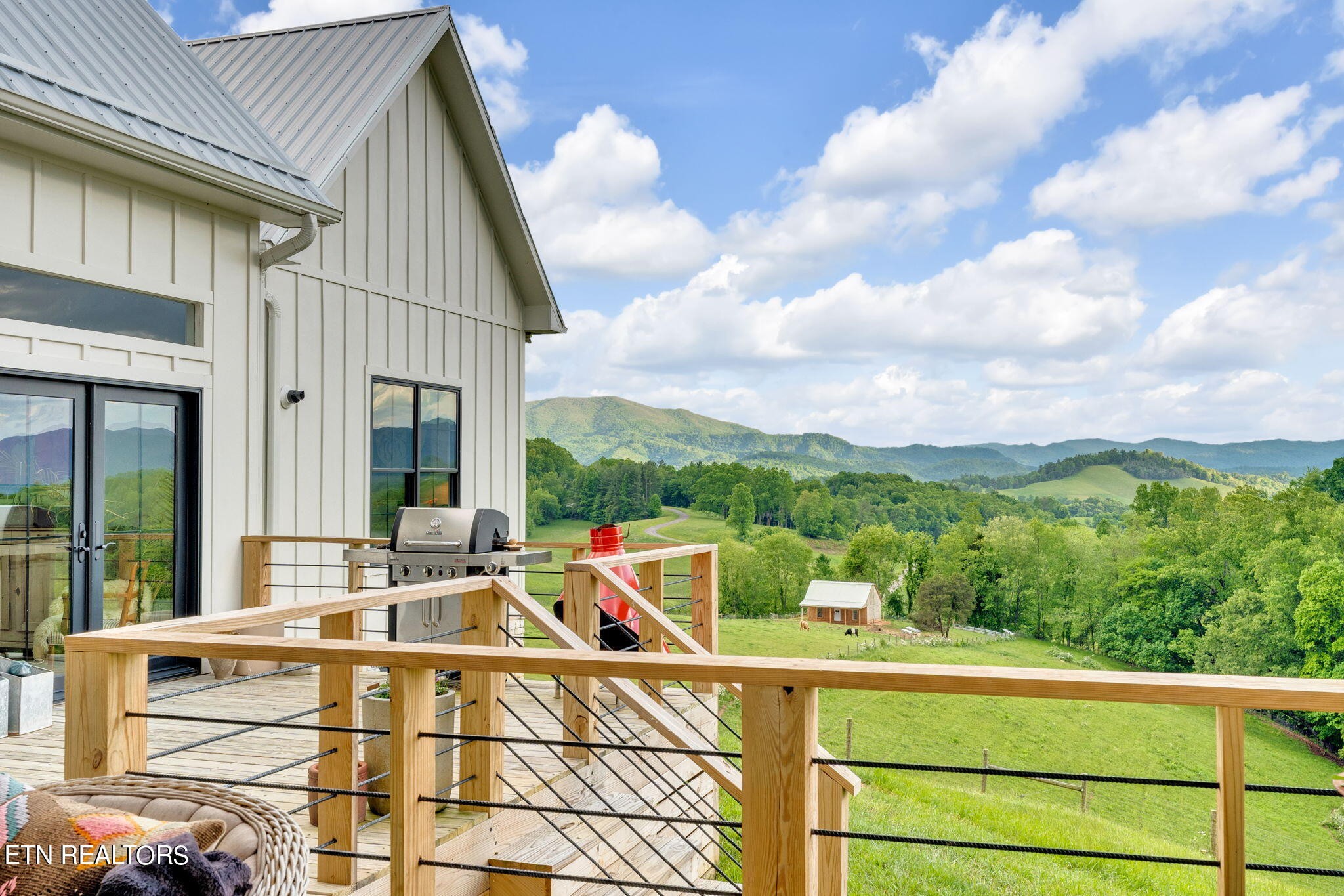 636 Dry Hill Road Butler, TN 37640 - Photo 44 of 51 Gallery Image 44