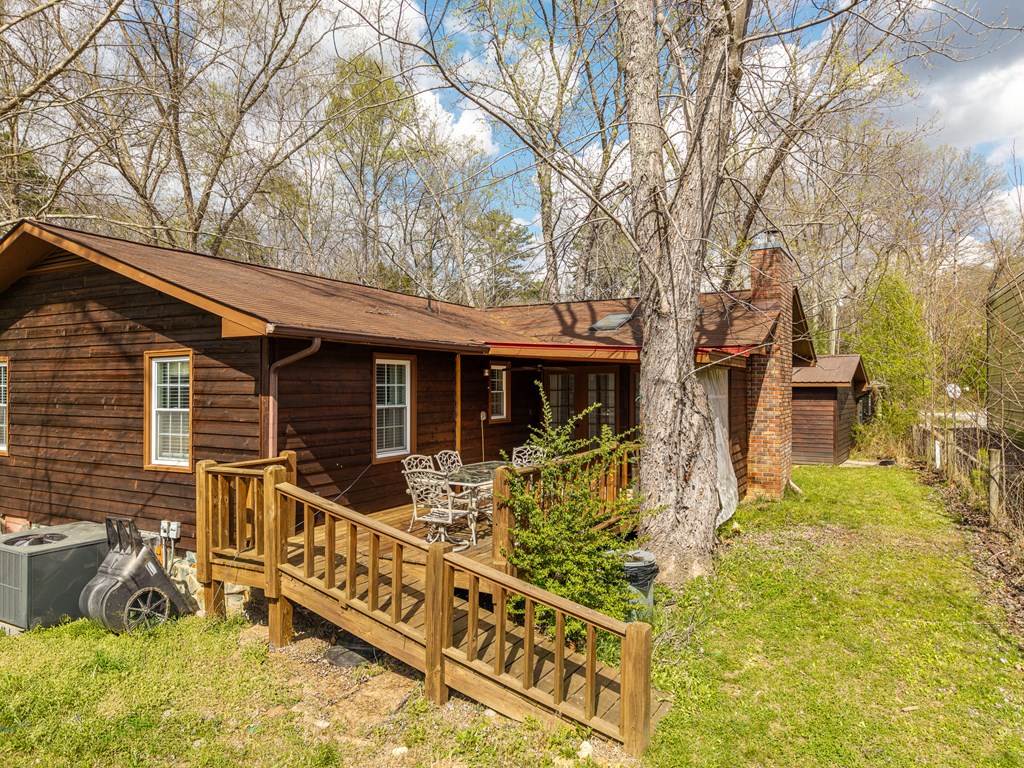 1252 Old Gumlog Road Blairsville, GA 30512 - Photo 10 of 76