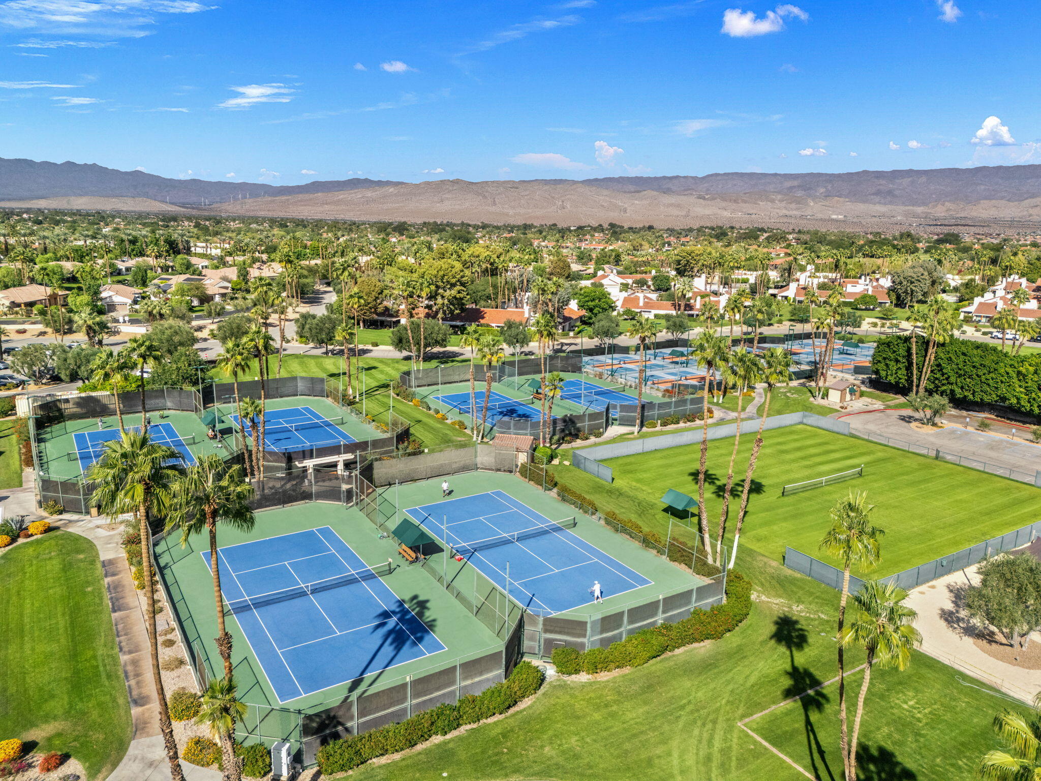 925 Inverness Drive Rancho Mirage, CA 92270 - Photo 6 of 70 Tennis Courts
