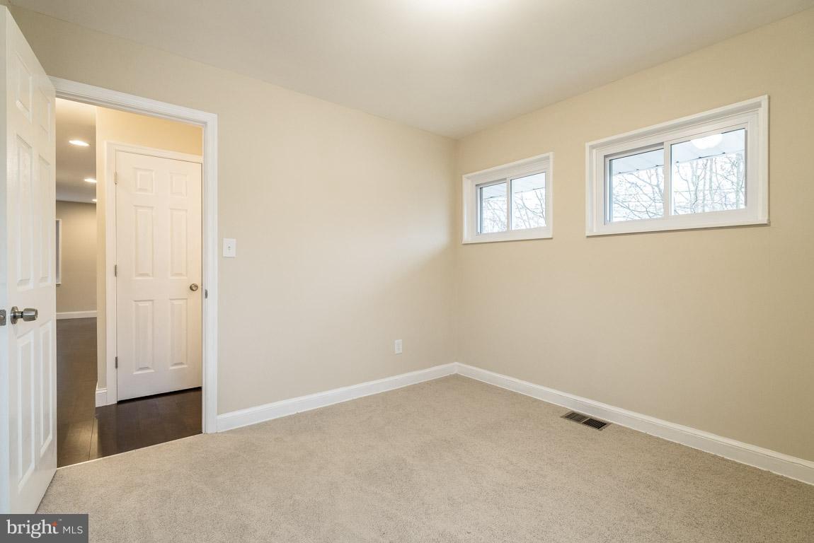 9102 Wallace Road Lanham, MD 20706 - Photo 22 of 25 Bedroom