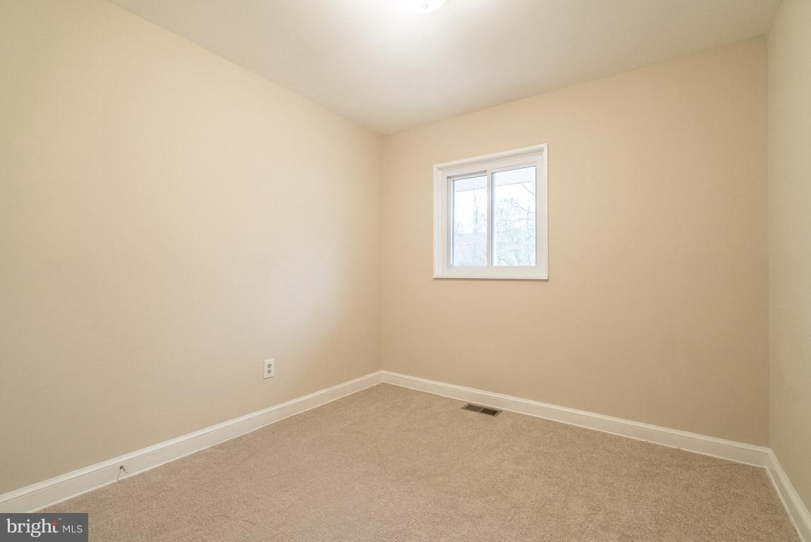 9102 Wallace Road Lanham, MD 20706 - Photo 24 of 25 Bedroom