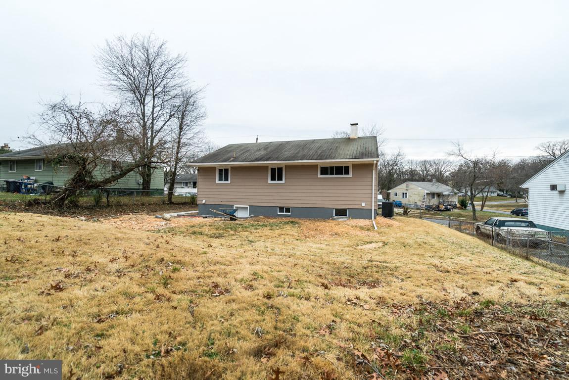 9102 Wallace Road Lanham, MD 20706 - Photo 5 of 25 Exterior (Rear)