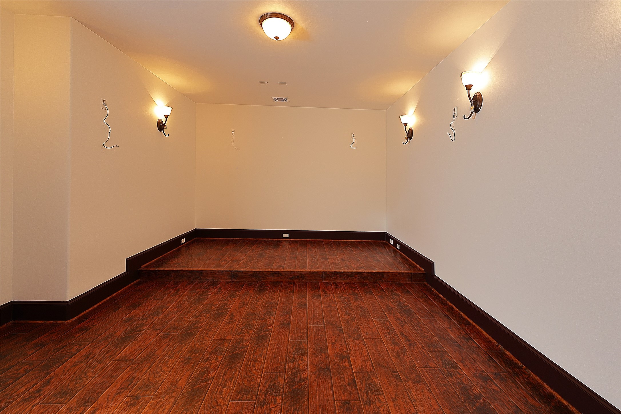 4839 Jason Street Houston, TX 77096 - Photo 14 of 48 Movie/Entertainment Room