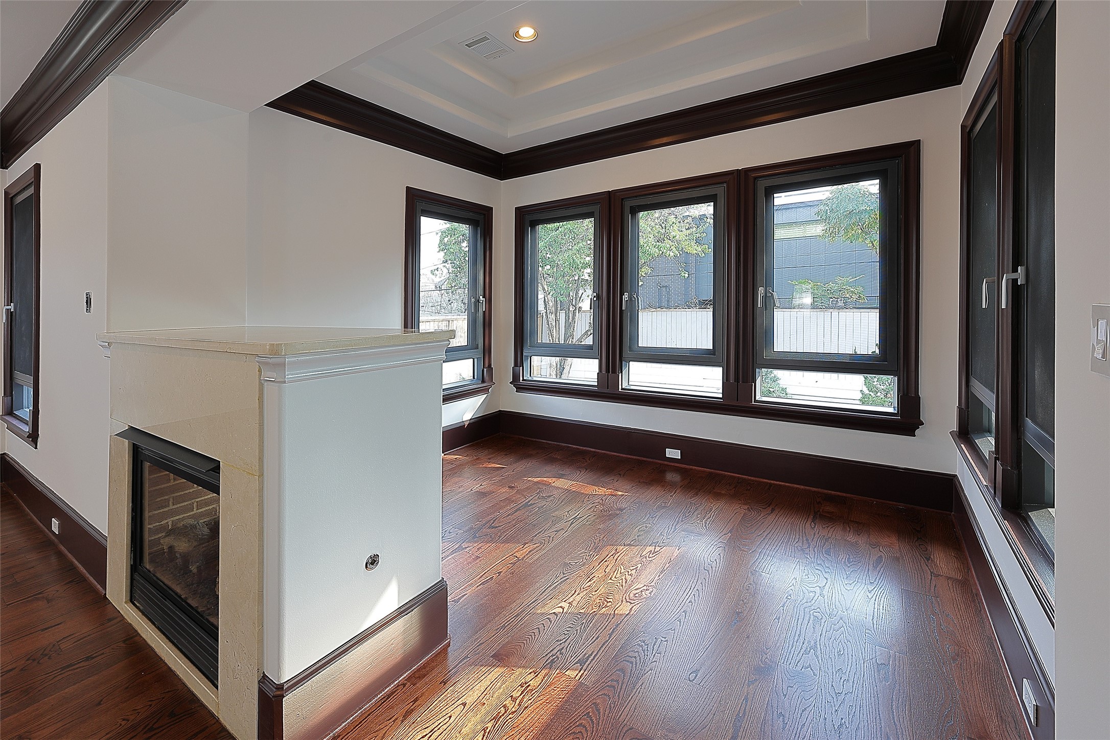 4839 Jason Street Houston, TX 77096 - Photo 16 of 48 Nook in the primary suite