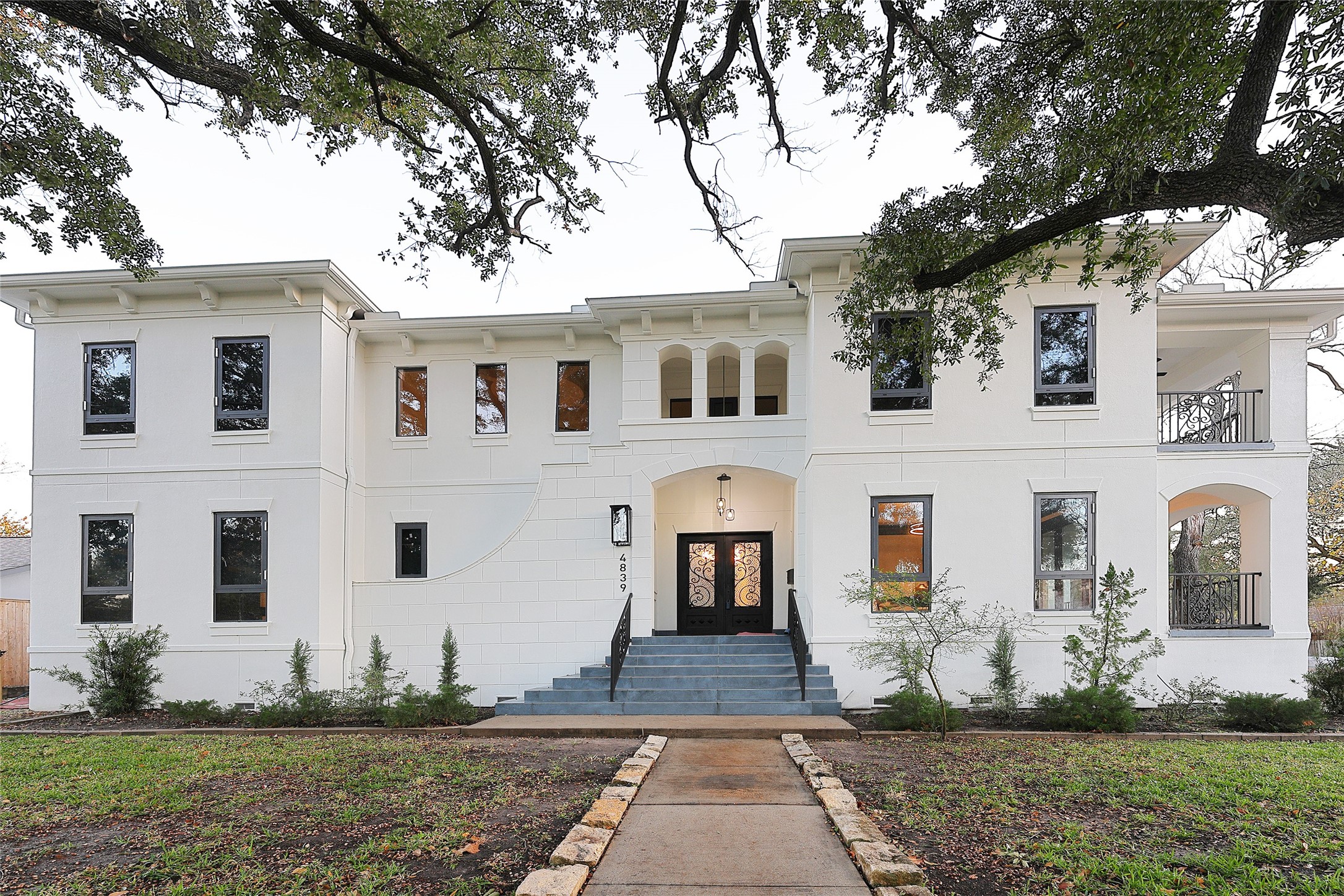 4839 Jason Street Houston, TX 77096 - Photo 2 of 48 Front view from Jason St