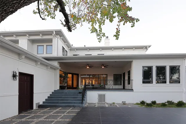 a view of a house with a outdoor space