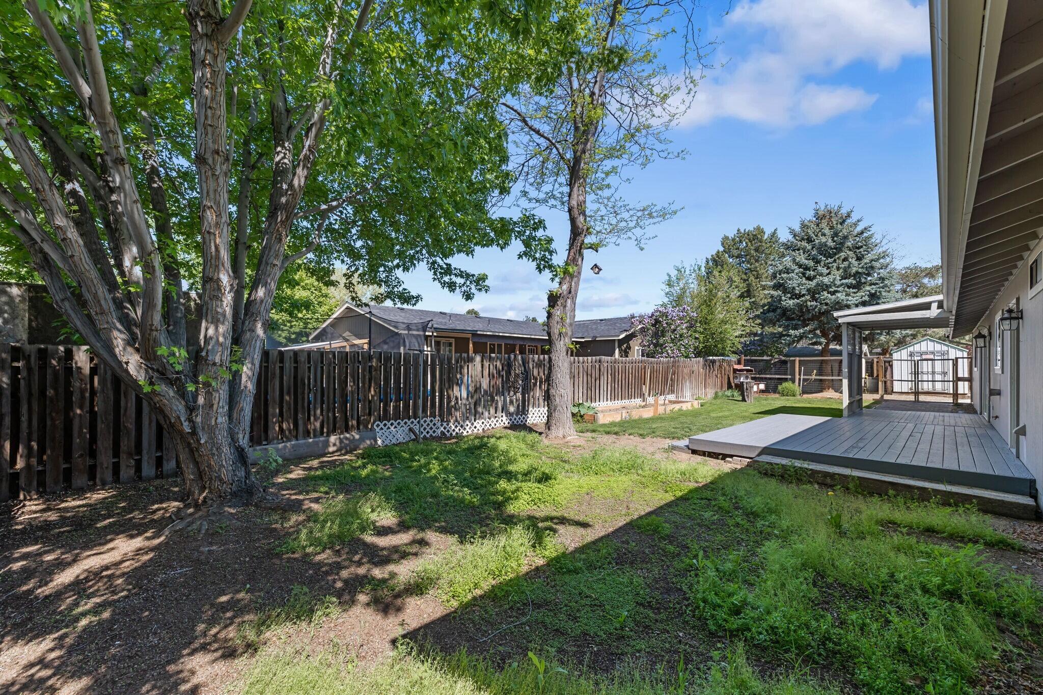 513 Southwest 25th Street Redmond, OR 97756 - Photo 23 of 25 23