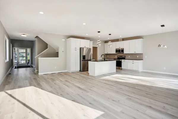 $3,200 | 4093 Isaac Court, Vadnais Heights, MN 55127