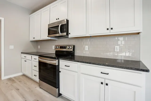 $3,200 | 4093 Isaac Court, Vadnais Heights, MN 55127