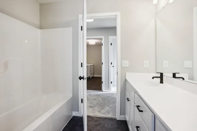 $3,200 | 4093 Isaac Court, Vadnais Heights, MN 55127