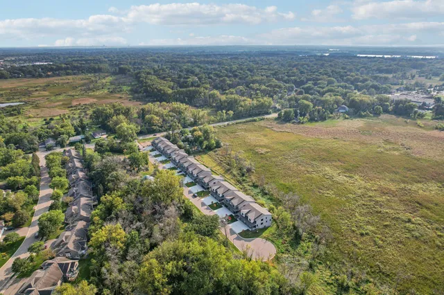 $3,200 | 4093 Isaac Court, Vadnais Heights, MN 55127