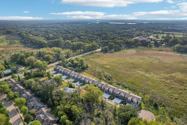 $3,200 | 4093 Isaac Court, Vadnais Heights, MN 55127