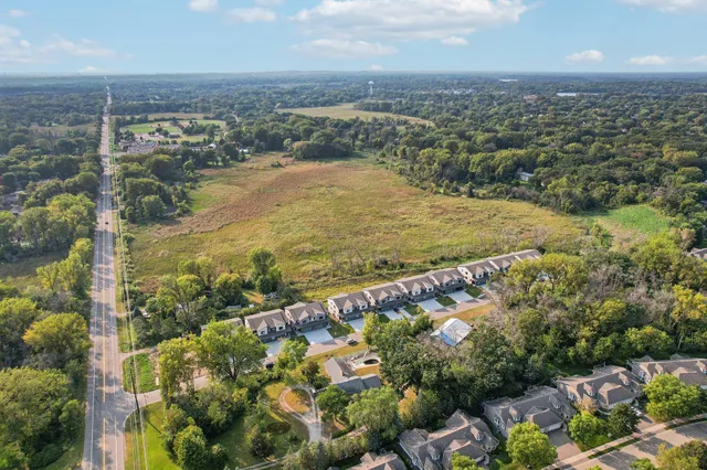 $3,200 | 4093 Isaac Court, Vadnais Heights, MN 55127