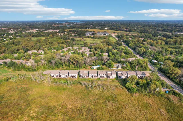 $3,200 | 4093 Isaac Court, Vadnais Heights, MN 55127