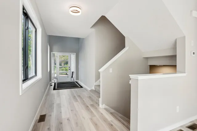 $3,200 | 4093 Isaac Court, Vadnais Heights, MN 55127