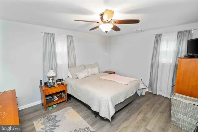 $565,000 | 472 Woodward Drive, Huntingdon Valley, PA 19006