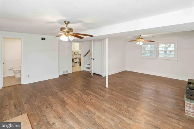 $565,000 | 472 Woodward Drive, Huntingdon Valley, PA 19006